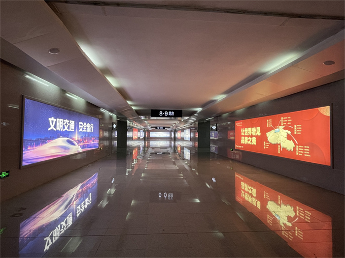 在戶外的鄭州led廣告顯示屏都應該具備這些功能